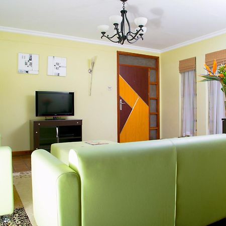 Batians Apartment Hotel Найробі Номер фото