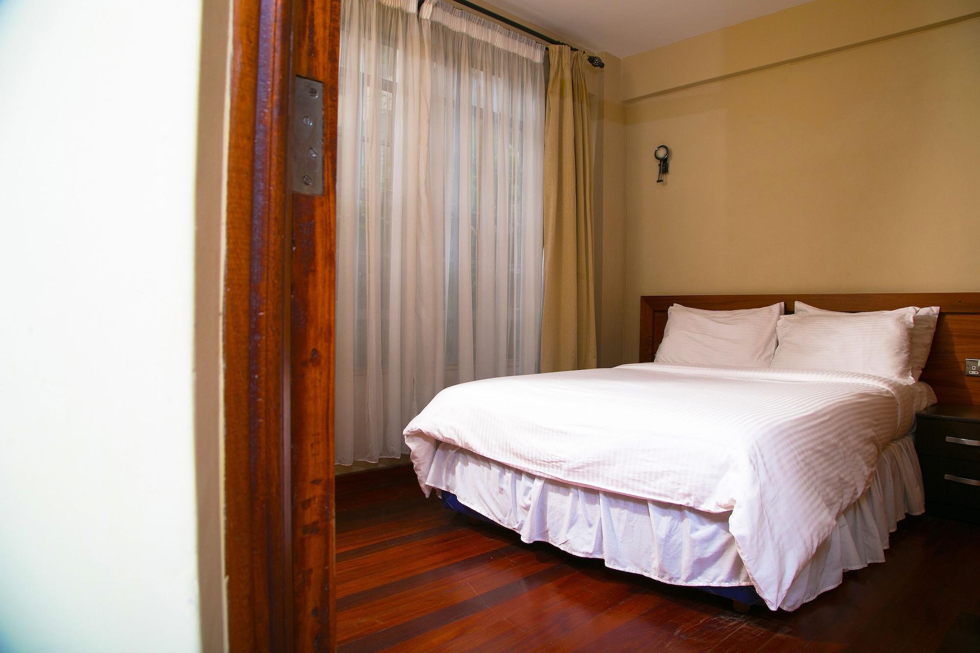 Batians Apartment Hotel Найробі Екстер'єр фото