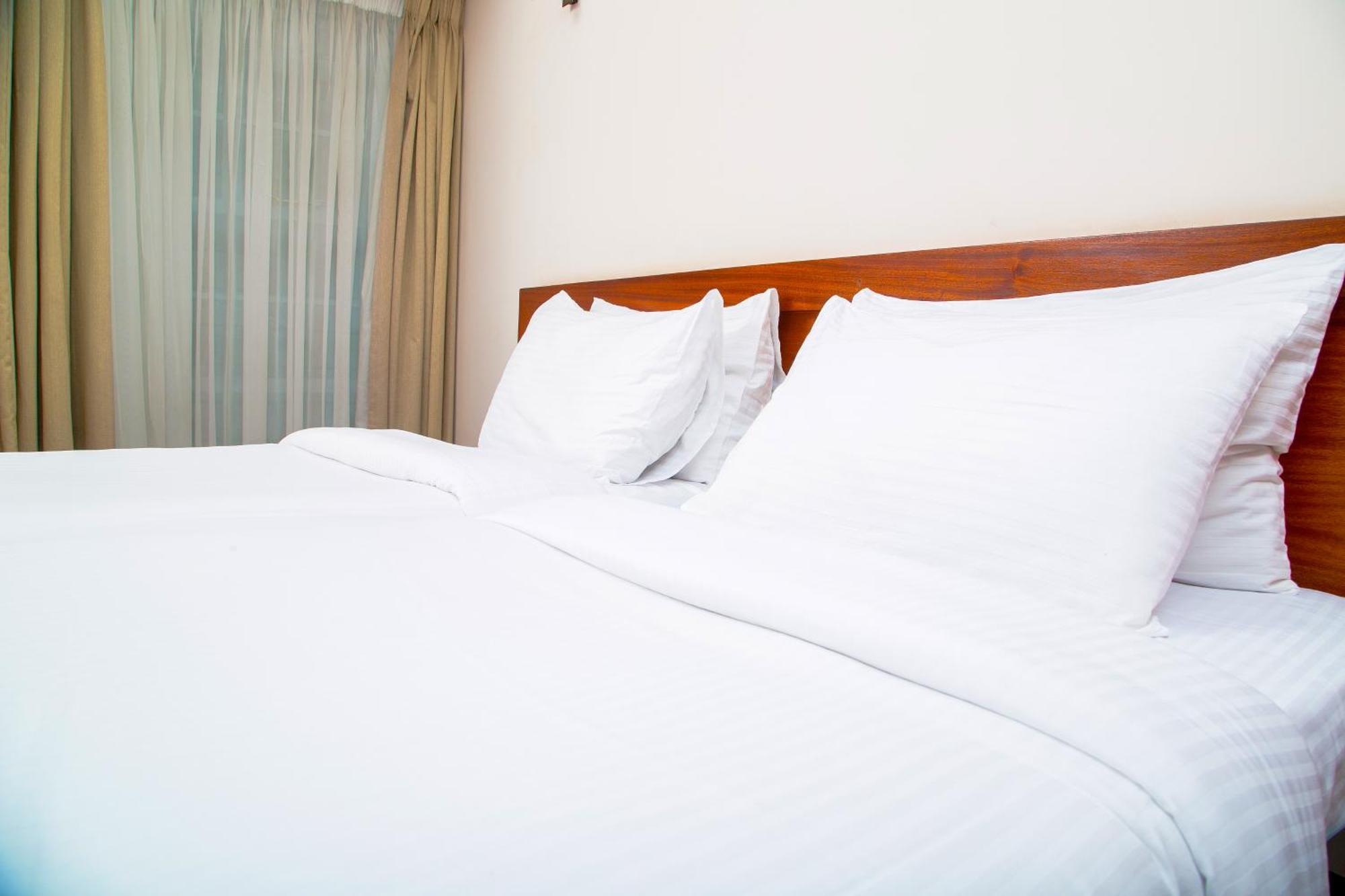 Batians Apartment Hotel Найробі Номер фото