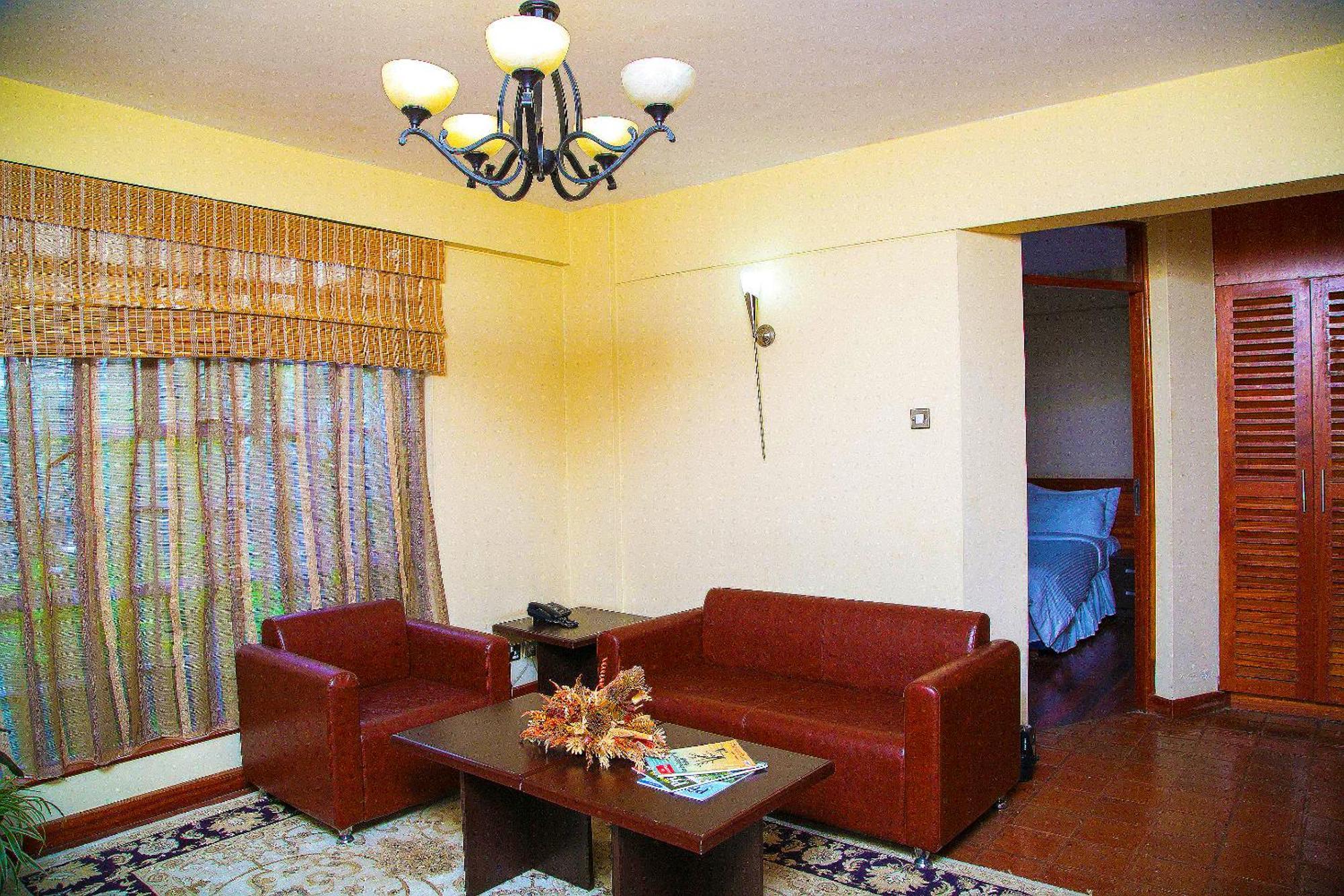 Batians Apartment Hotel Найробі Номер фото